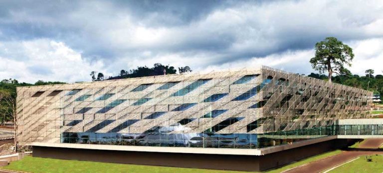 Si̇popo Conference Center