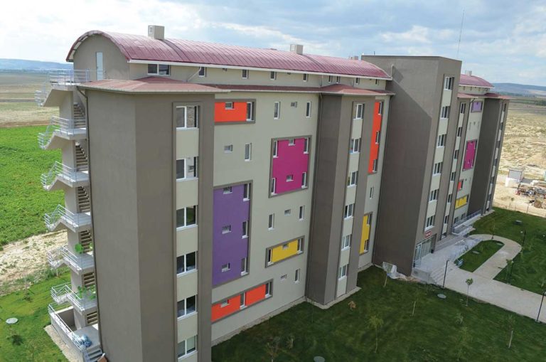 Üniyurt Binaları ve Sosyal Tesisleri